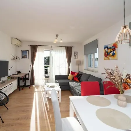 App Nevis Apartament Umag